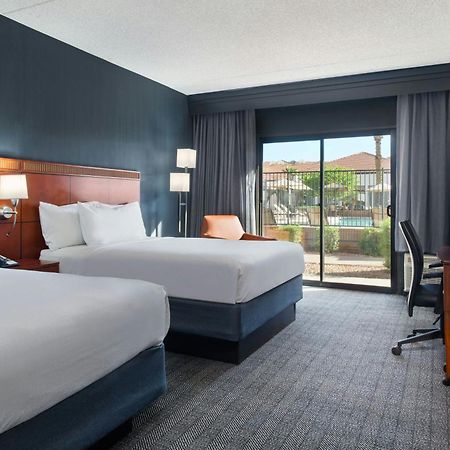 Courtyard By Marriott Phoenix Airport Extérieur photo