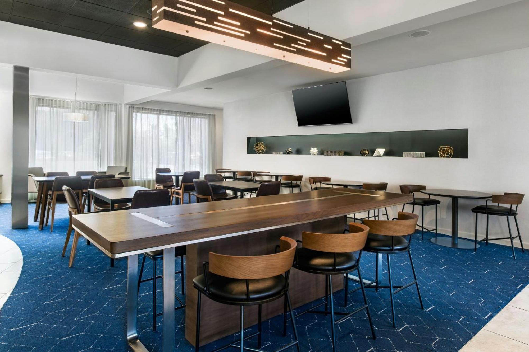 Courtyard By Marriott Phoenix Airport Extérieur photo