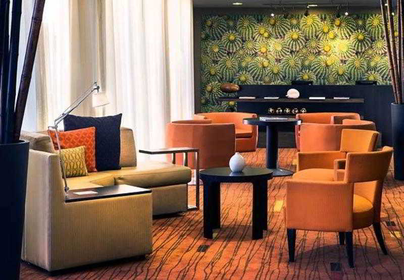 Courtyard By Marriott Phoenix Airport Extérieur photo